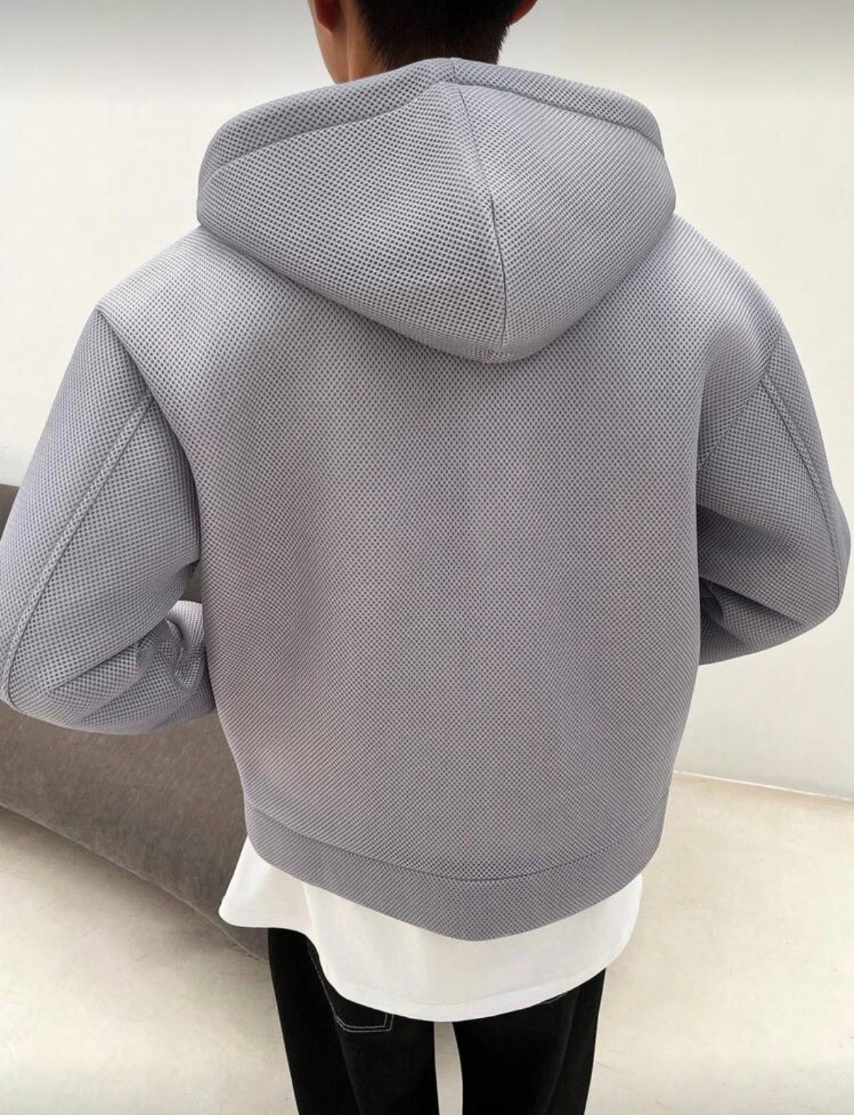 Daily Wear Zip Hoodie – Structured Look