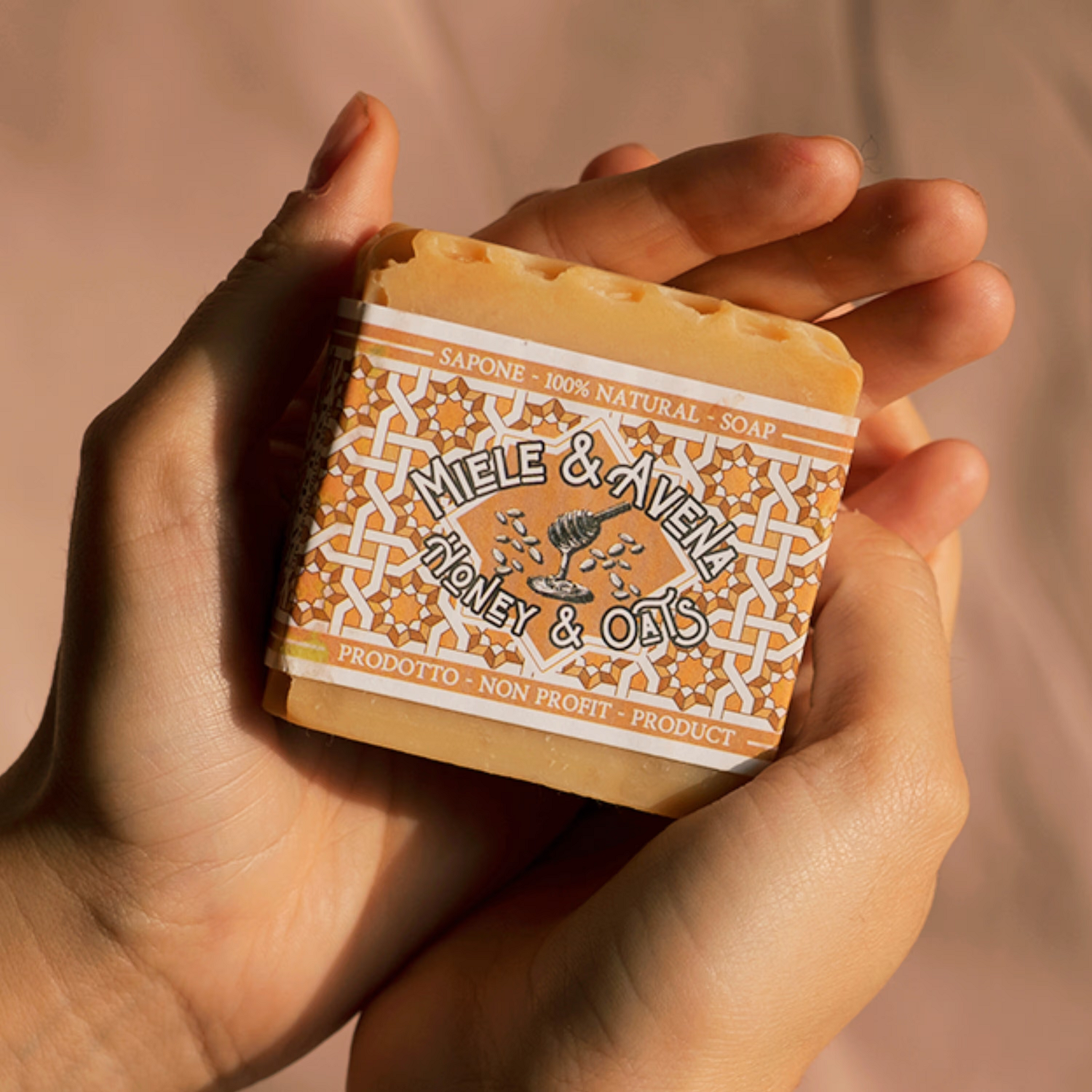 Kaltverarbeitete Seife: Granatapfel, Kaffee-Kardamom, Honig-Hafer: Mischung aus allen