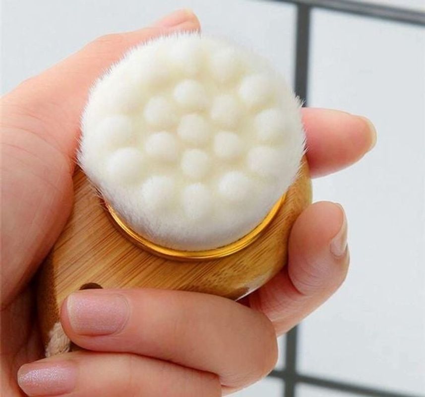 Facial Brush with Bamboo Handle - Averod